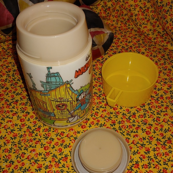 ❎SOLD❎ 1976 Disney Mickey Mouse Club Thermos - Picture 4 of 8